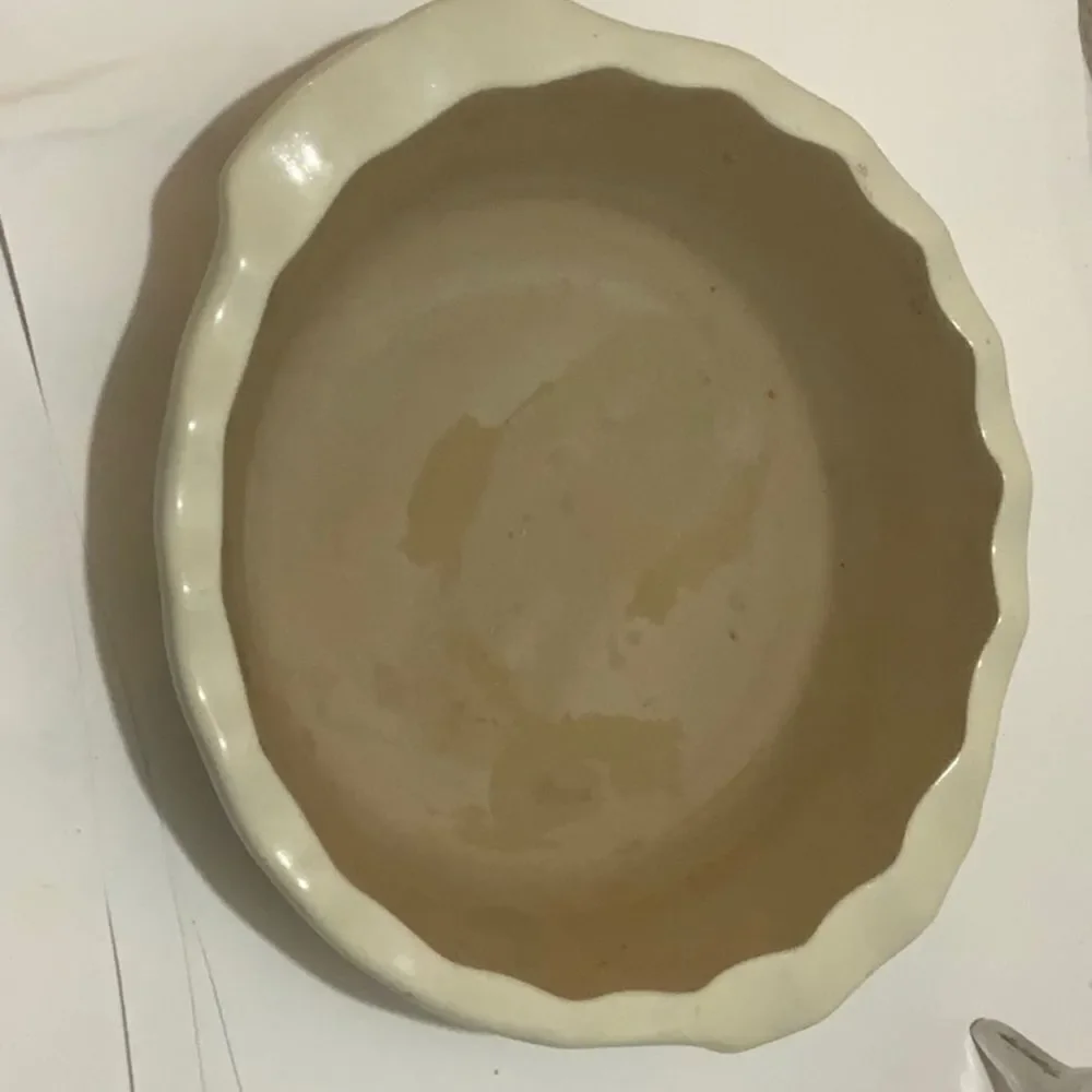 Pampered Chef Family Heritage New Traditions Stoneware Fluted Pie Plate Pan